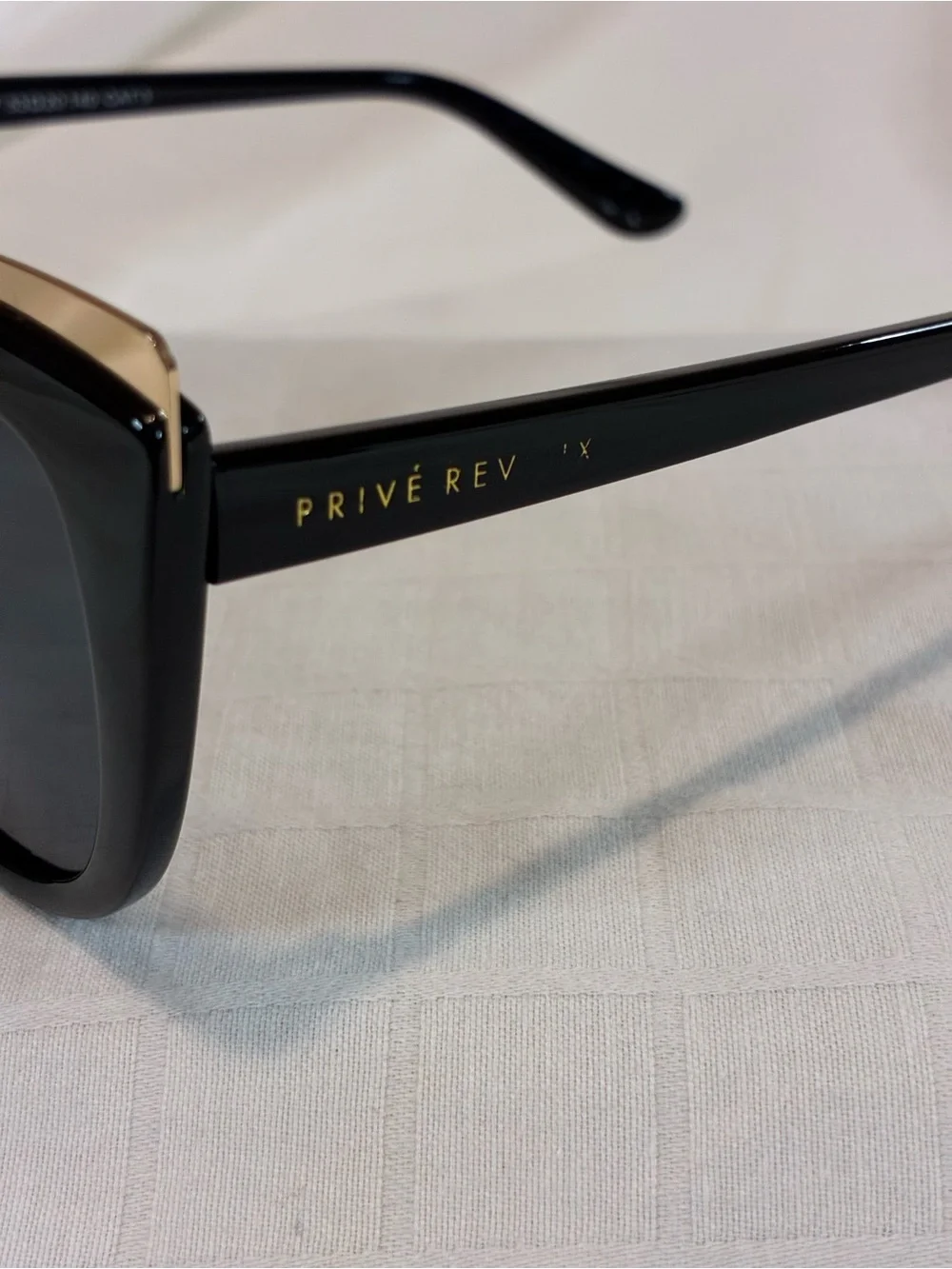 Prive’ Revaux Women's Black & Gold Cat Eye Sunglasses